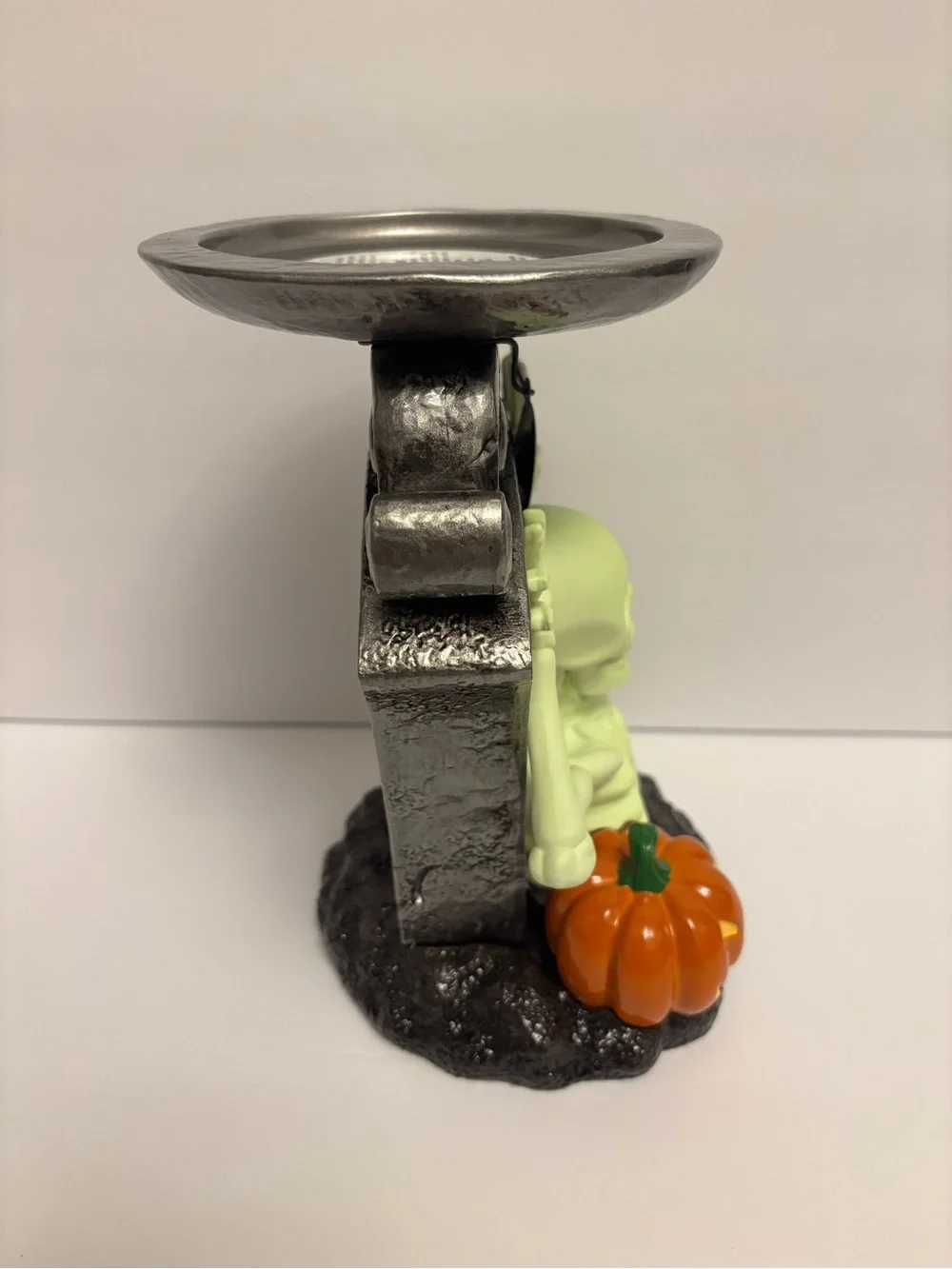 Bath & Body Works Glow-in-the-Dark Skeleton Boo! Pedestal 3-Wick Candle Holder